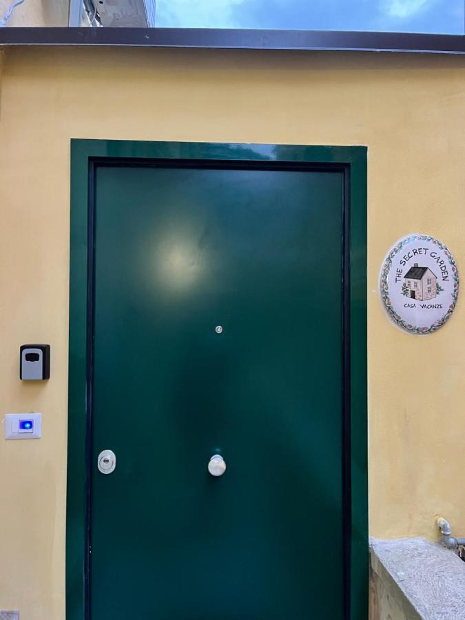 The Secret Garden Διαμέρισμα Σαλέρνο Εξωτερικό φωτογραφία