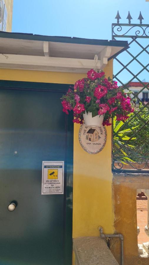 The Secret Garden Διαμέρισμα Σαλέρνο Εξωτερικό φωτογραφία