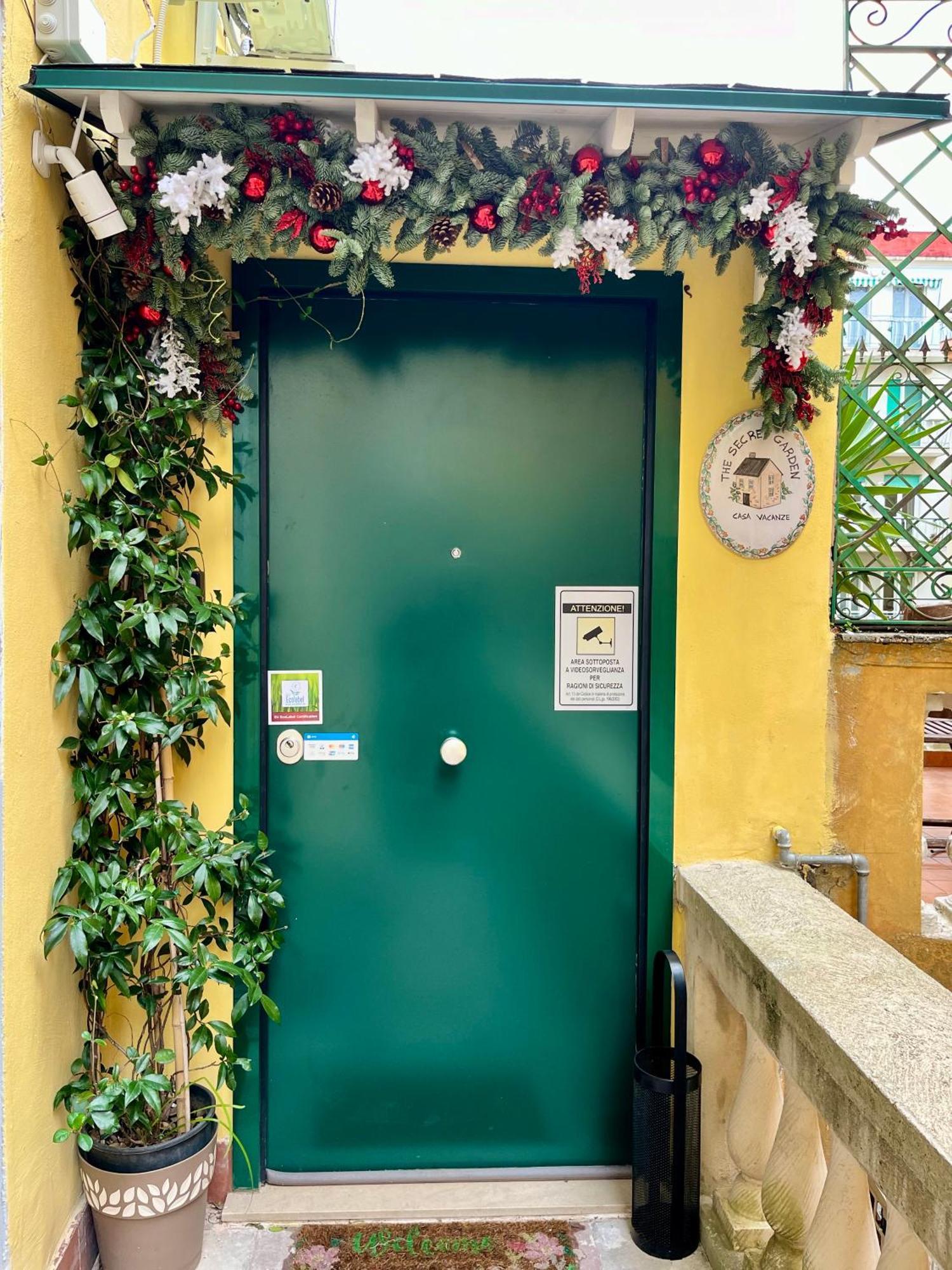 The Secret Garden Διαμέρισμα Σαλέρνο Εξωτερικό φωτογραφία